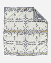 Load image into Gallery viewer, Pendleton Plains Star Blanket
